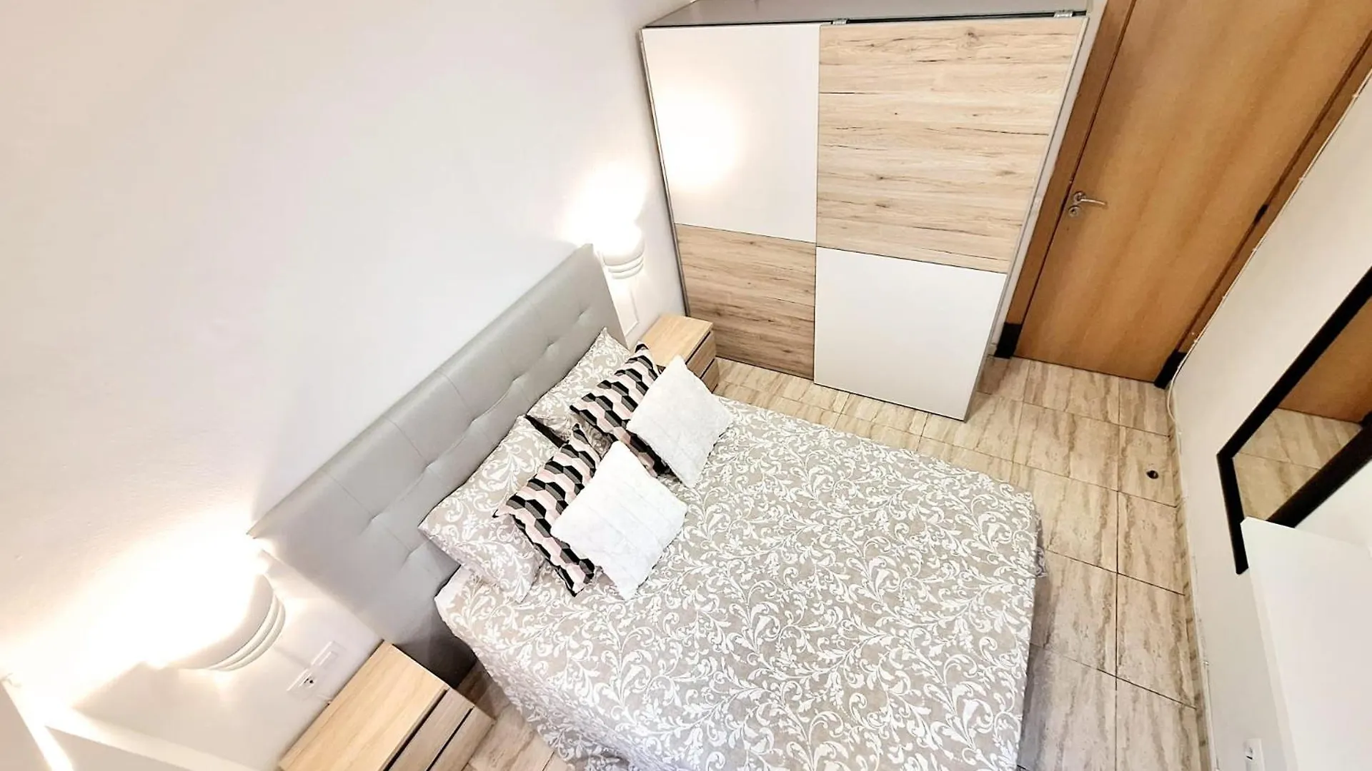 Albiol Apartment L'Hospitalet de Llobregat 0*,  Spain